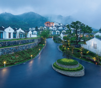 Banyan Tree Huangshan